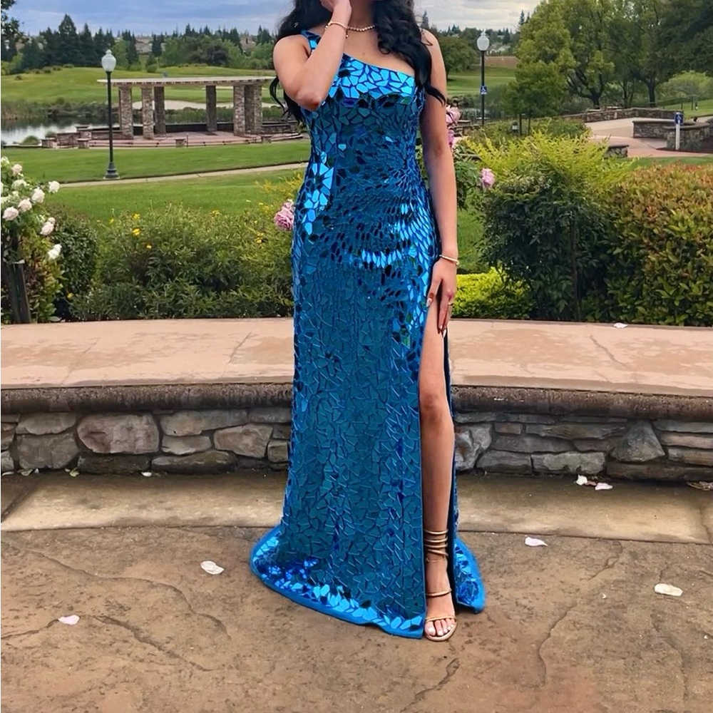 PROM DRESS, EVENING GOWN